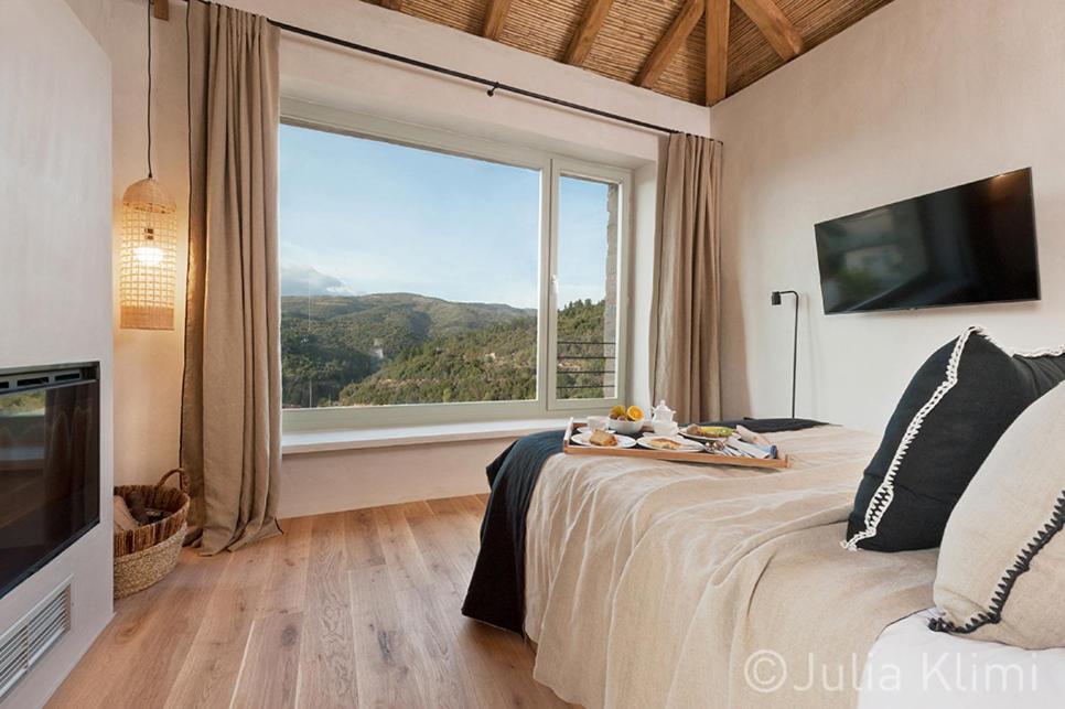 Ruga of Vamvakou Homes room 4